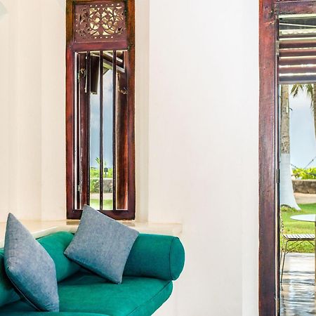 Apa Villa Thalpe Unawatuna Exteriör bild