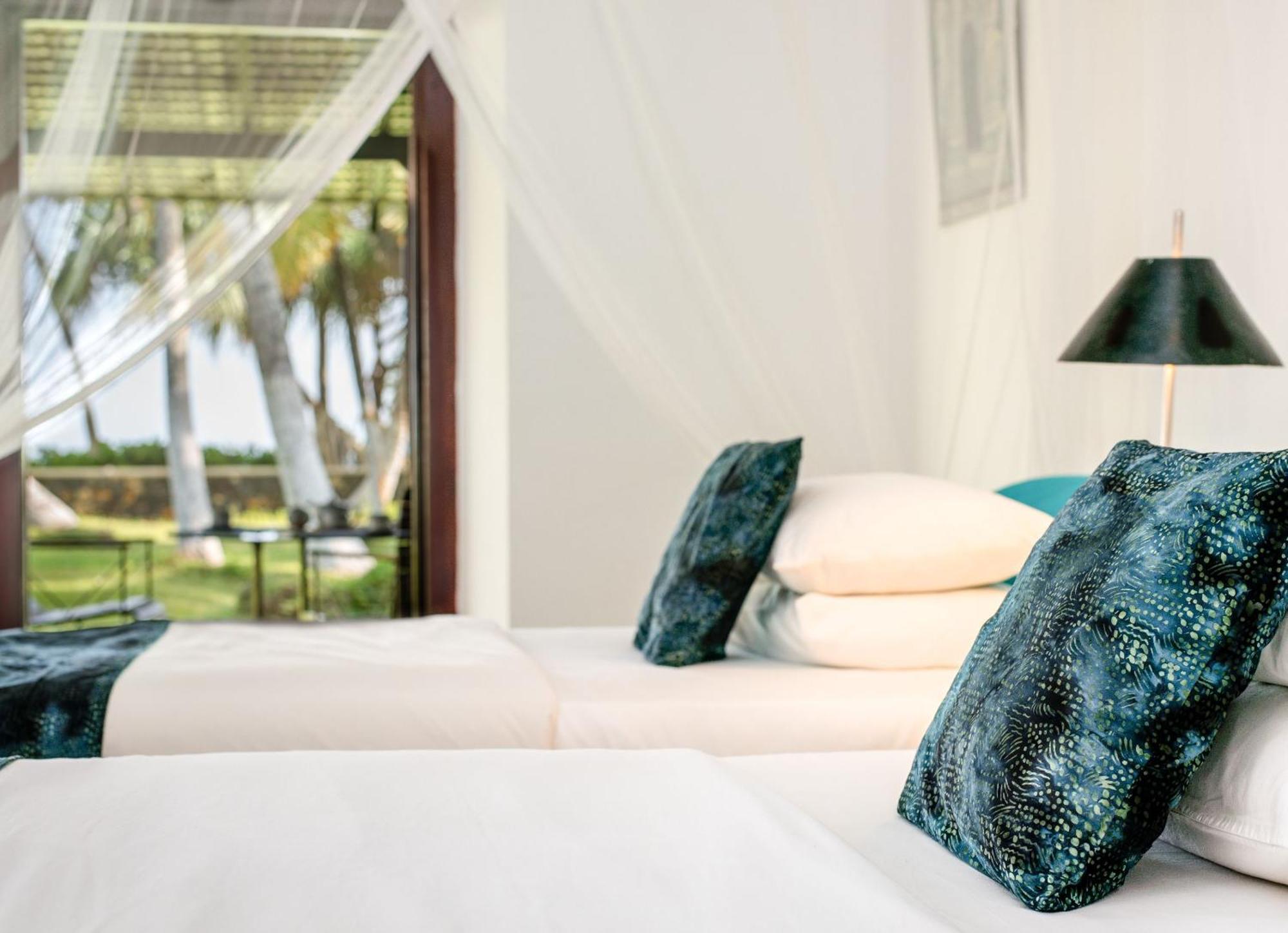 Apa Villa Thalpe Unawatuna Exteriör bild