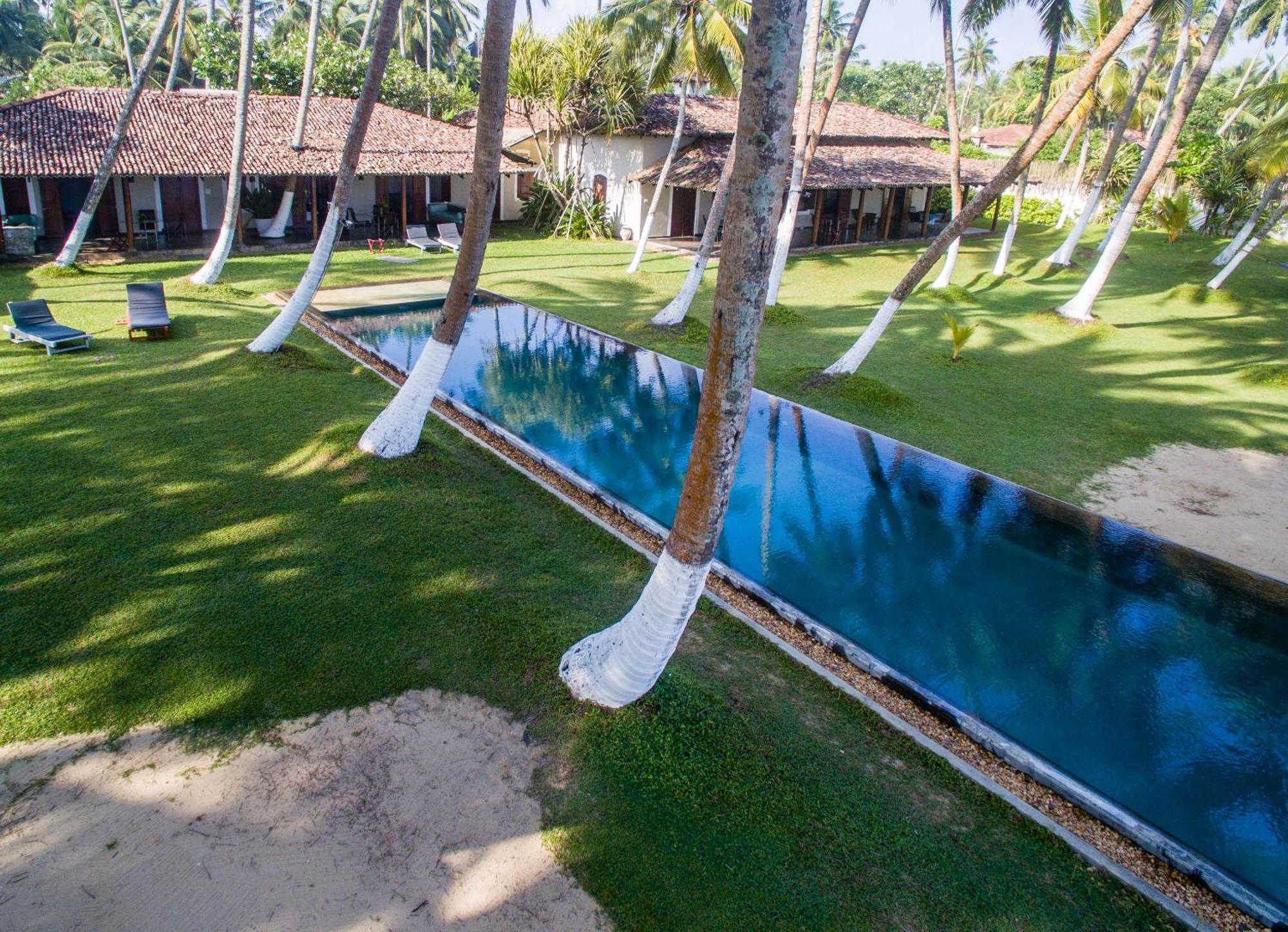 Apa Villa Thalpe Unawatuna Exteriör bild