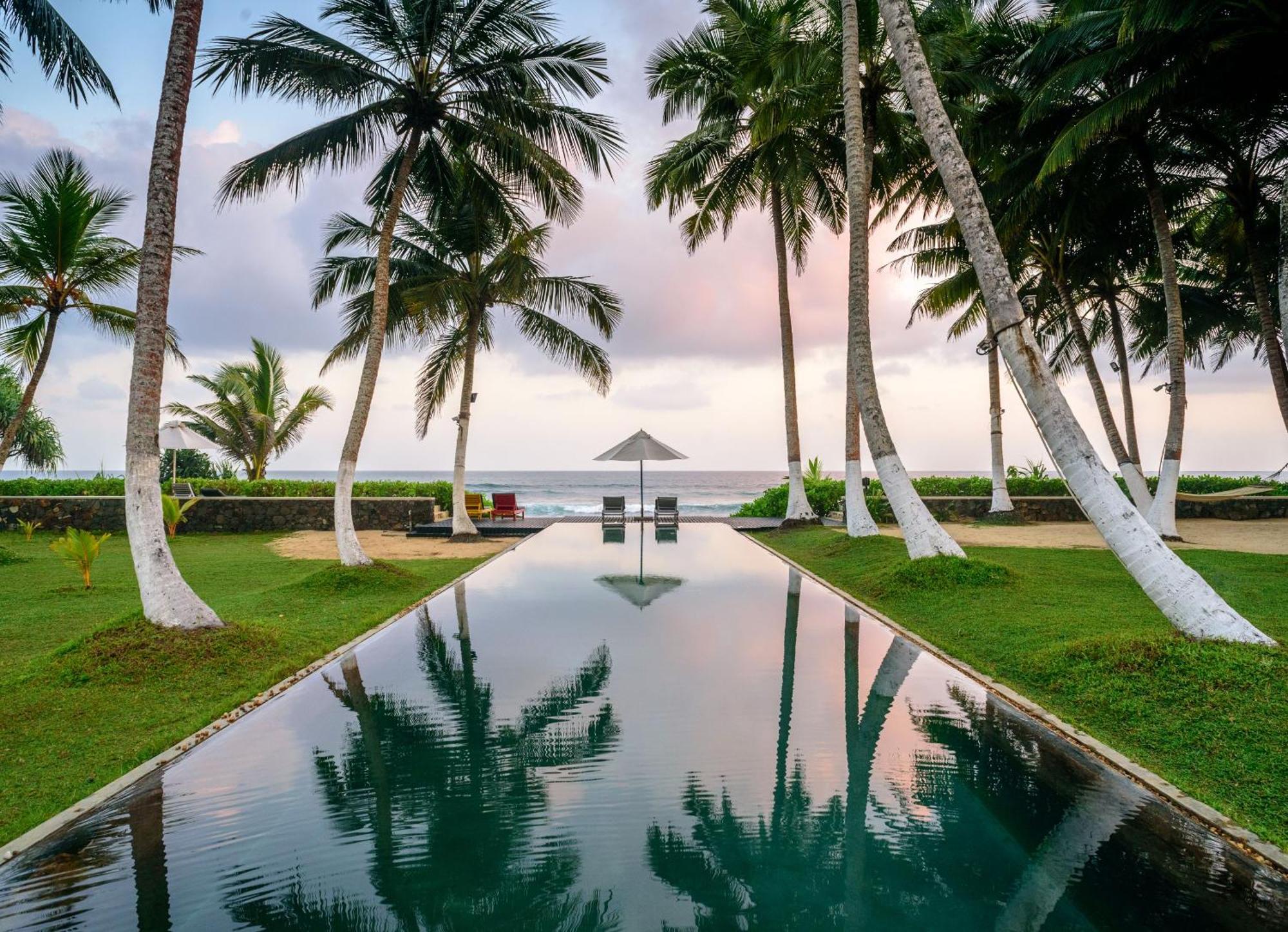 Apa Villa Thalpe Unawatuna Exteriör bild